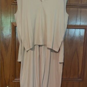 Sleeveless V-Neck Two-Piece Set in Light Beige